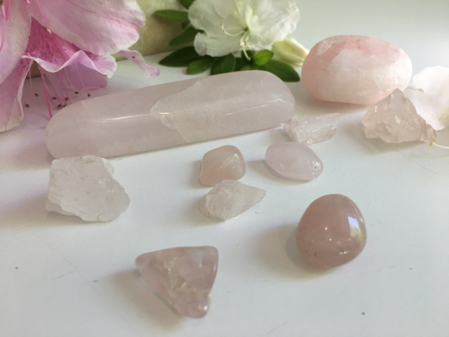 The Rose Quartz and Palmarosa oil make a great team for their age defying benefits.